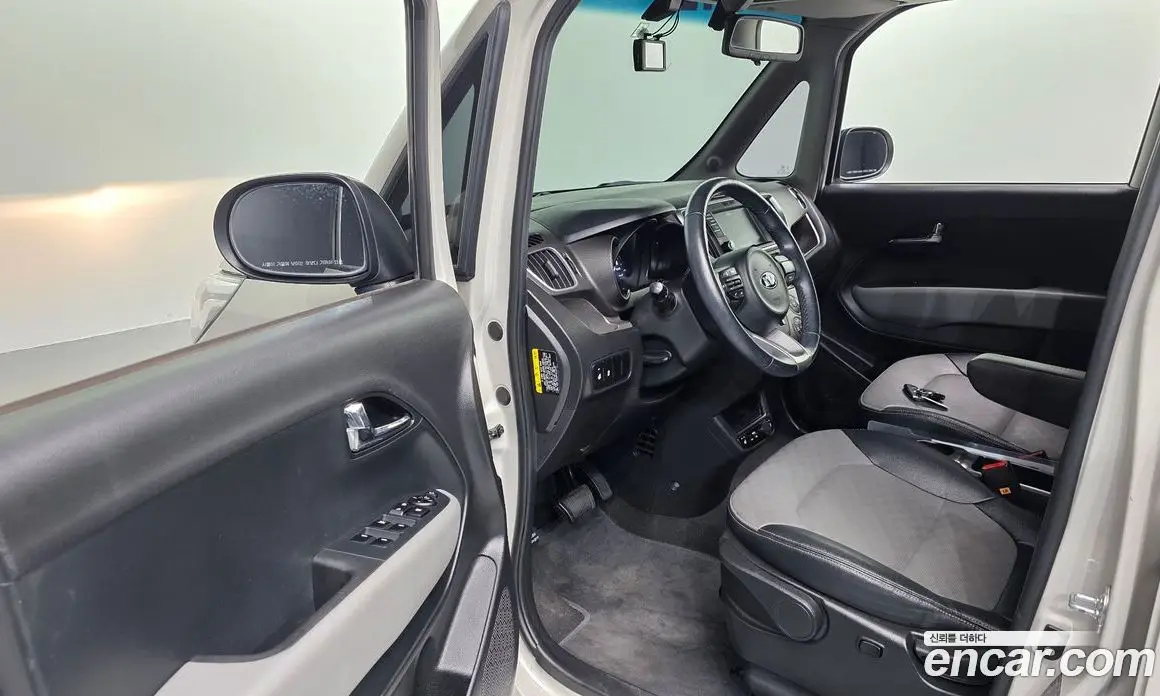 Kia Ray 2019 1.0 автомат (гидро), фото 13
