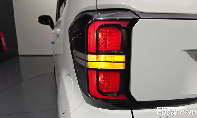 Kia Ray 2023 1.0 автомат (гидро), миниатюра 9