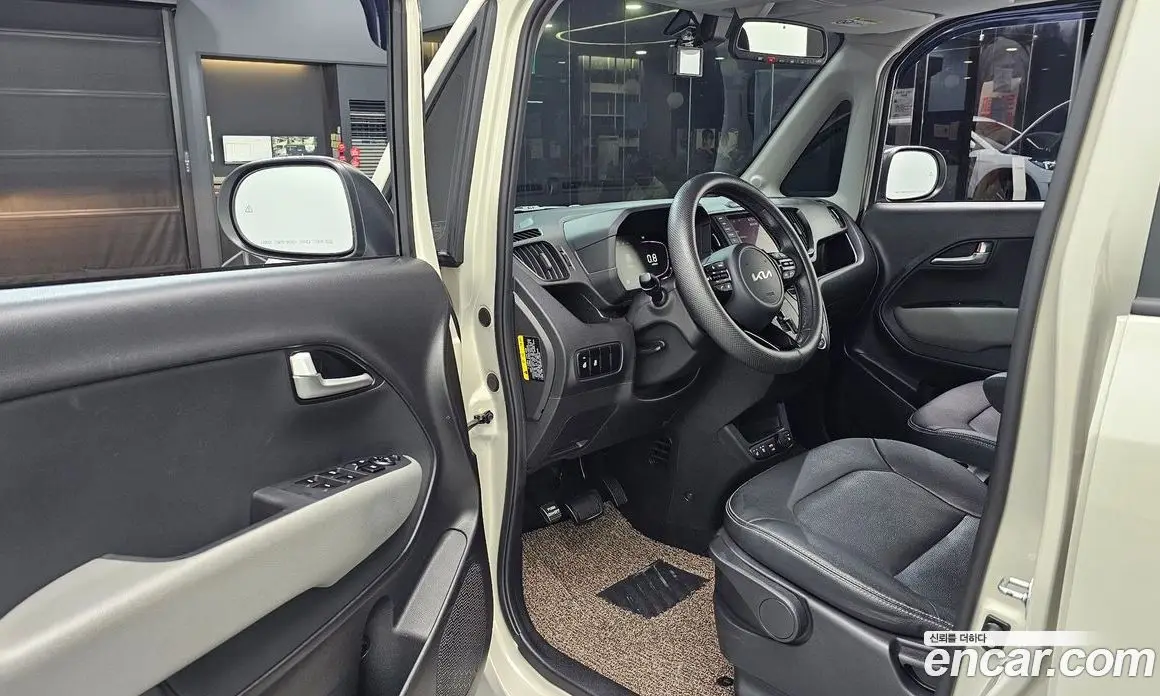 Kia Ray 2023 1.0 автомат (гидро), фото 13