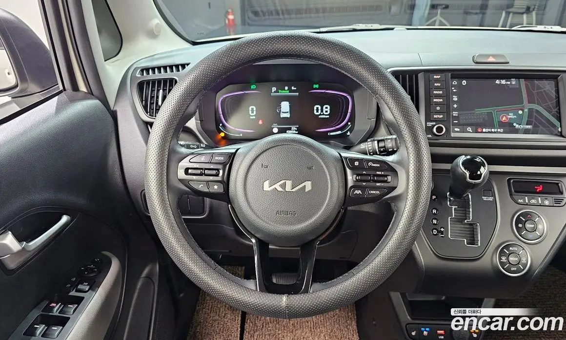 Kia Ray 2023 1.0 автомат (гидро), фото 19