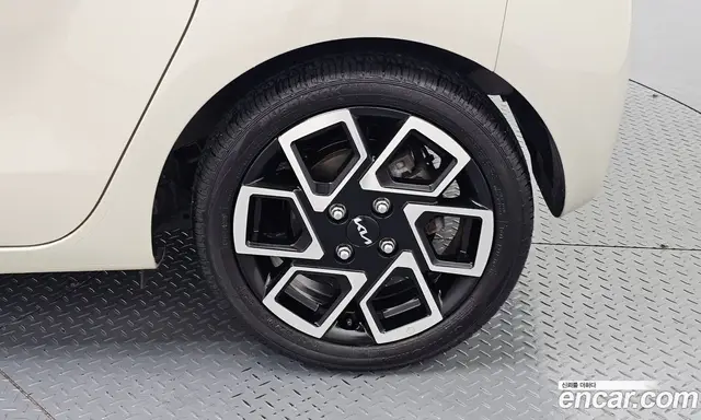 Kia Ray 2023 1.0 автомат (гидро), миниатюра 7