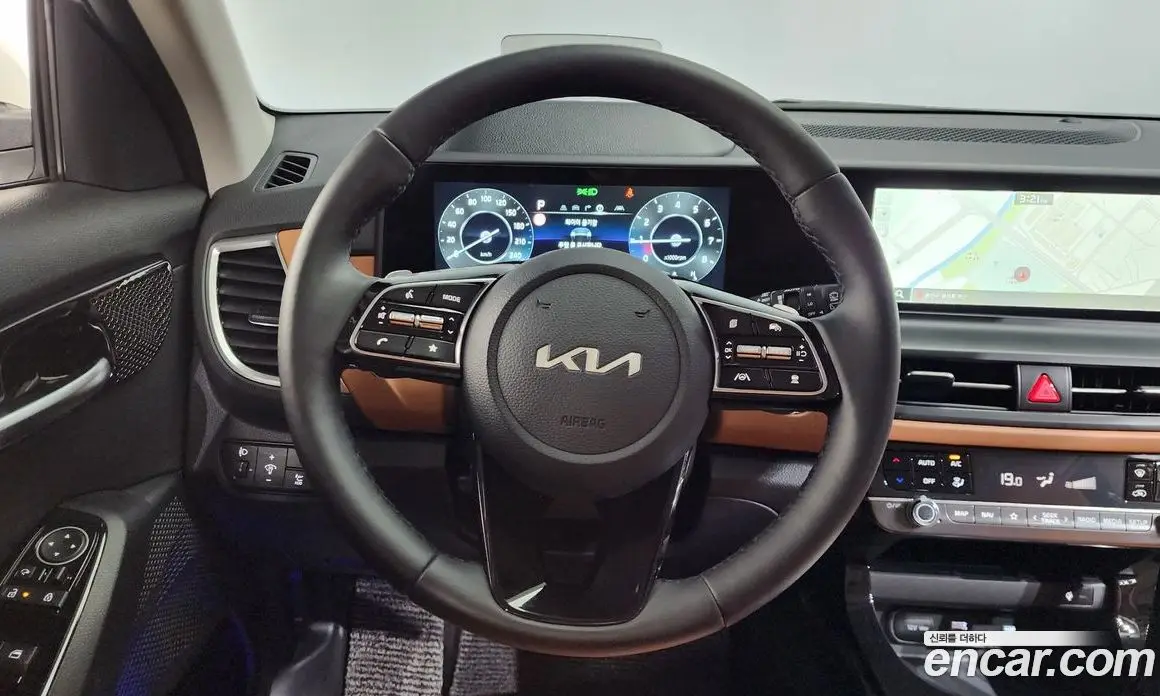 Kia Seltos 2024 1.6 автомат (гидро), фото 18 Kia Seltos 2024 1.6 автомат (гидро), фото 18