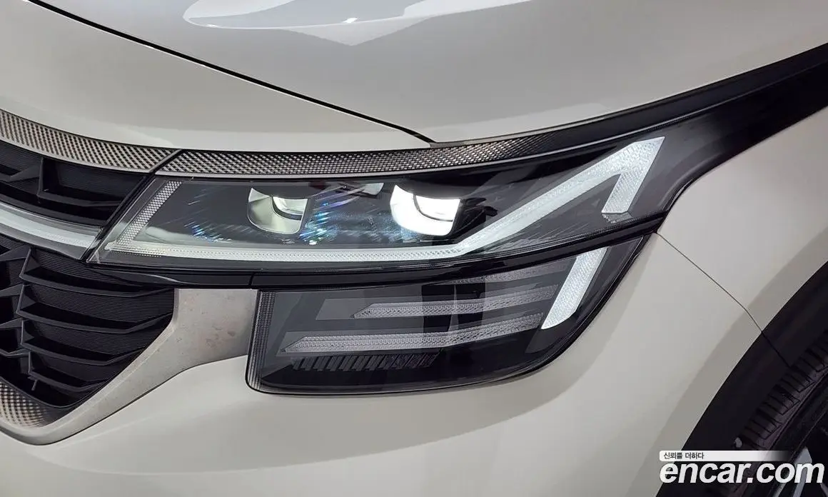 Kia Seltos 2024 1.6 автомат (гидро), фото 8 Kia Seltos 2024 1.6 автомат (гидро), фото 8