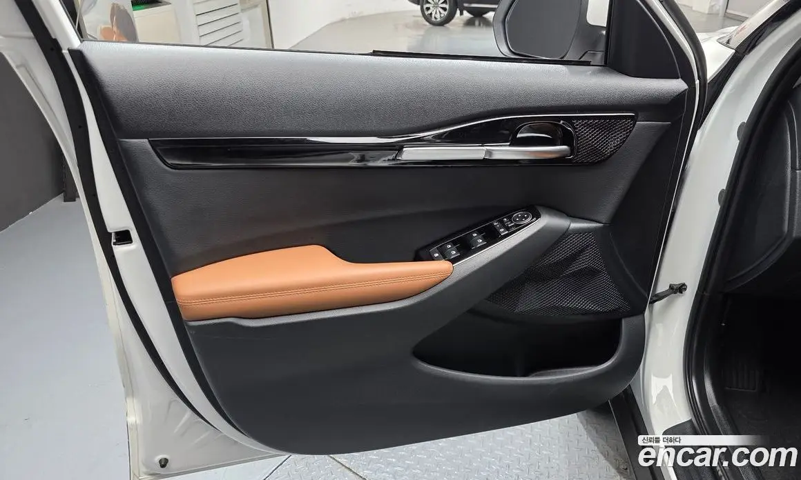 Kia Seltos 2025 1.6 автомат (гидро), фото 14 Kia Seltos 2025 1.6 автомат (гидро), фото 14