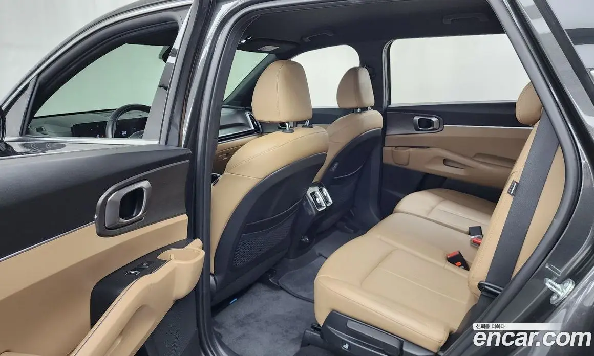 Kia Sorento 2023 1.6 автомат (гидро), фото 16 Kia Sorento 2023 1.6 автомат (гидро), фото 16