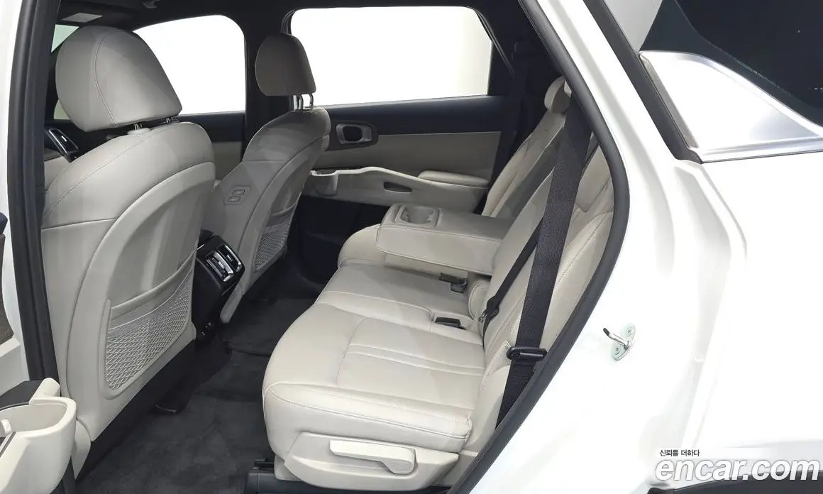 Kia Sorento 2023 1.6 автомат (гидро), фото 16