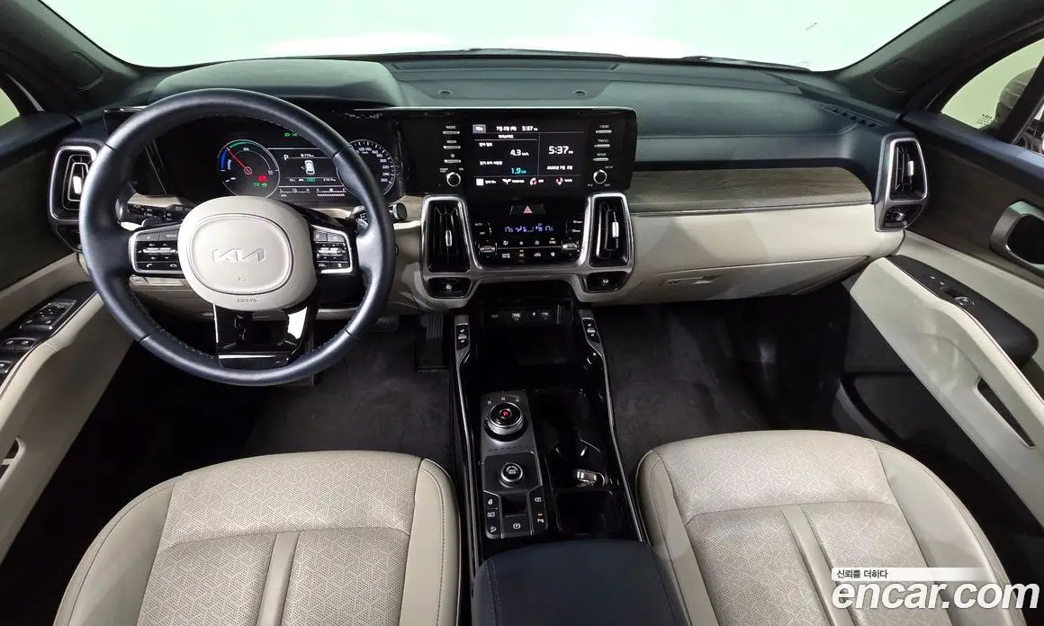 Kia Sorento 2023 1.6 автомат (гидро), фото 9