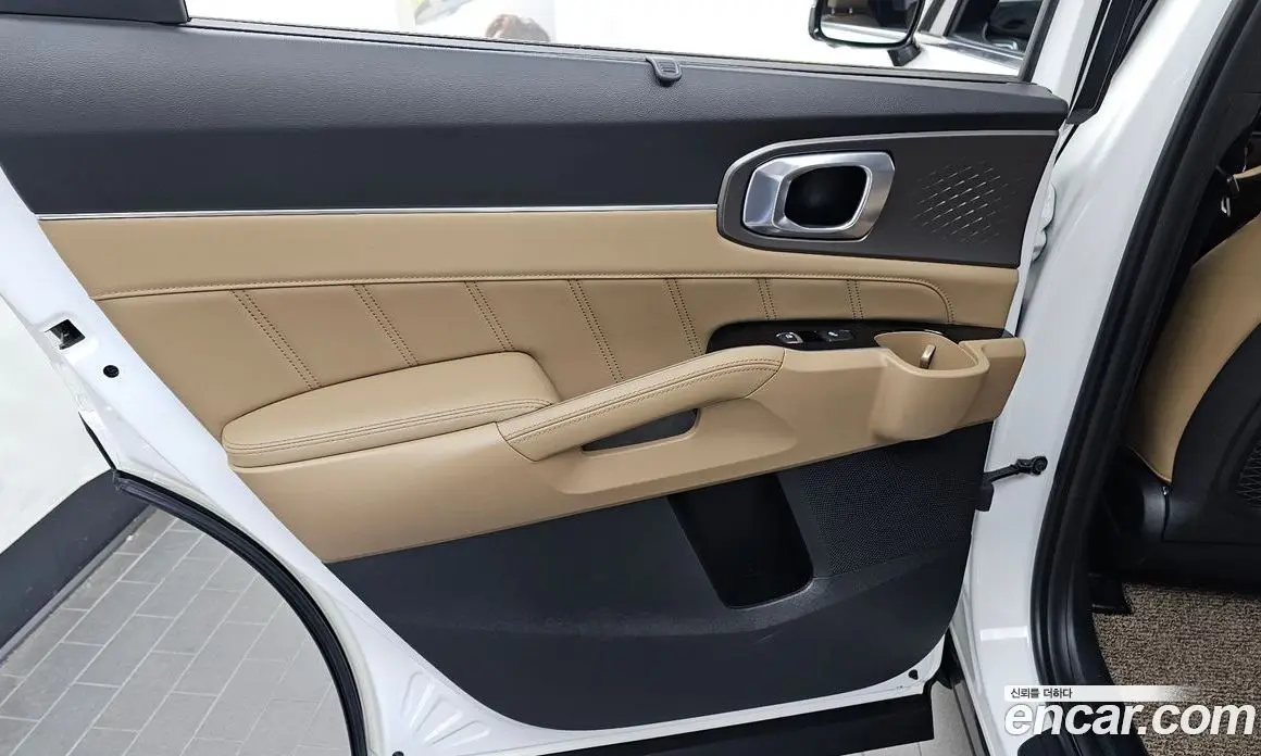 Kia Sorento 2023 1.6 автомат (гидро), фото 15 Kia Sorento 2023 1.6 автомат (гидро), фото 15