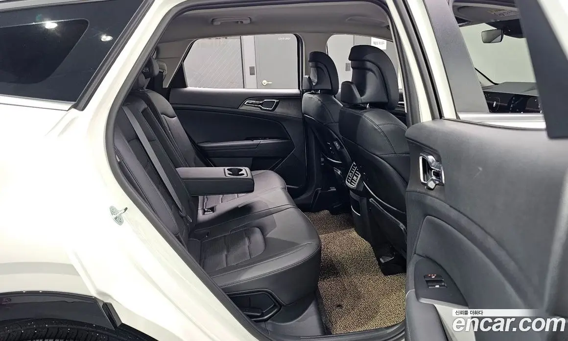 Kia Sportage 2025 2.0 автомат (гидро), фото 17 Kia Sportage 2025 2.0 автомат (гидро), фото 17