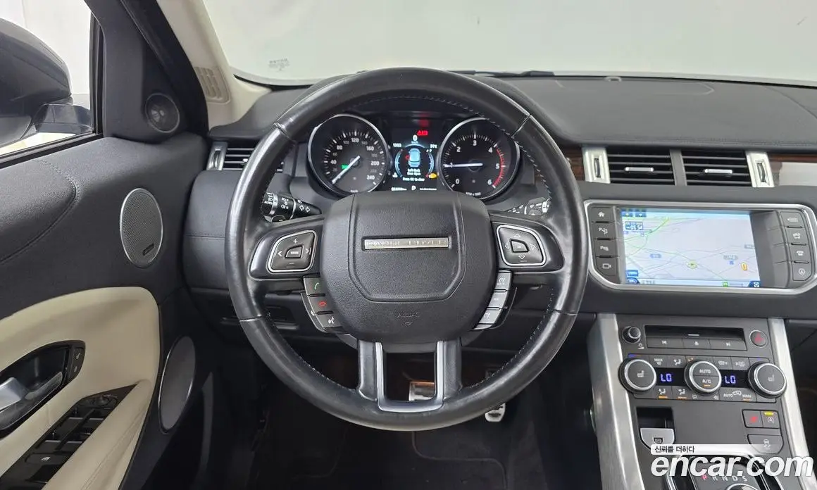 Land Rover Range Rover Evoque 2016 2.0 автомат (гидро), фото 13