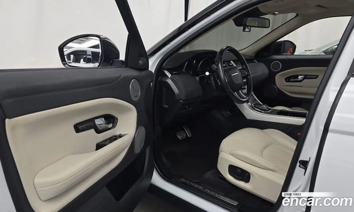 Land Rover Range Rover Evoque 2016 2.0 автомат (гидро), фото 10