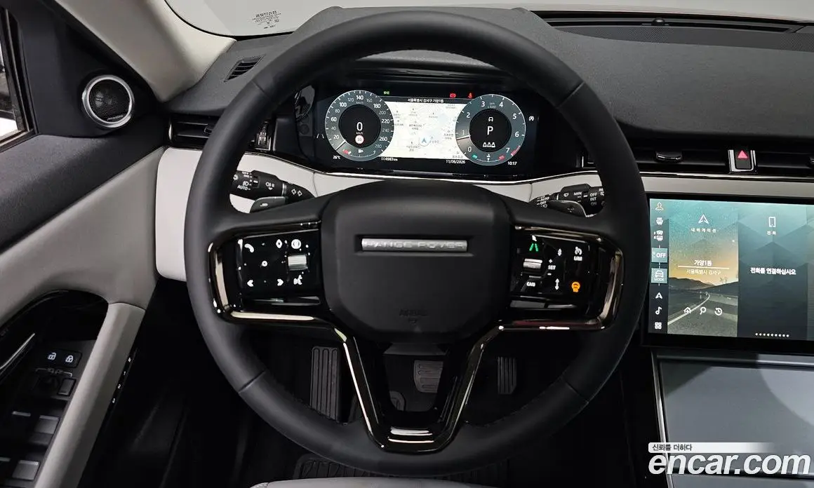 Land Rover Range Rover Evoque 2025 2.0 автомат (гидро), фото 18