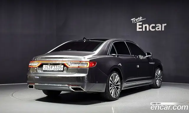 Lincoln Continental 2019 3.0 автомат (гидро), миниатюра 2