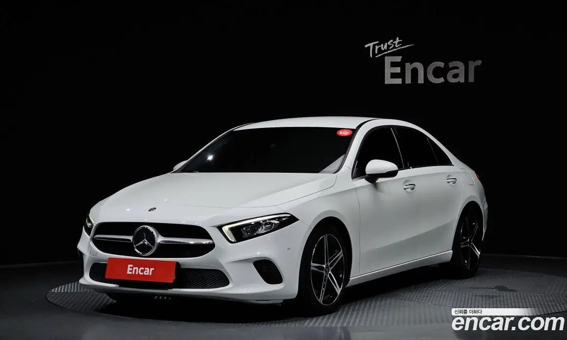 Mercedes-Benz A-Class 2020 2.0 автомат (гидро), фото 1 Mercedes-Benz A-Class 2020 2.0 автомат (гидро), фото 1