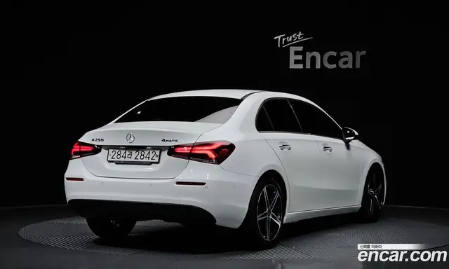 Mercedes-Benz A-Class 2020 2.0 автомат (гидро), миниатюра 2 Mercedes-Benz A-Class 2020 2.0 автомат (гидро), миниатюра 2