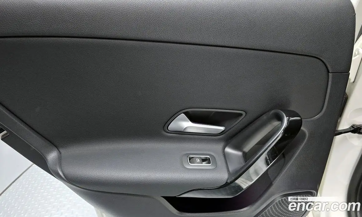 Mercedes-Benz A-Class 2020 2.0 автомат (гидро), фото 15 Mercedes-Benz A-Class 2020 2.0 автомат (гидро), фото 15