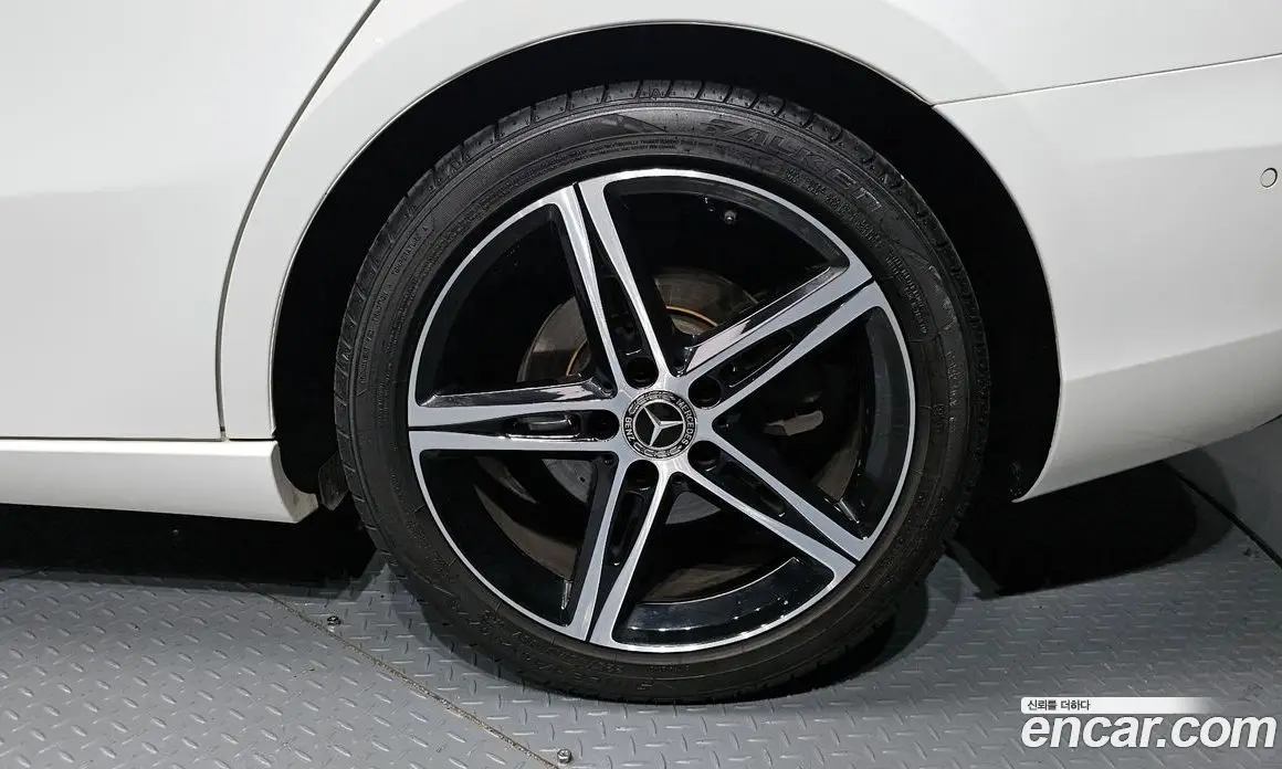 Mercedes-Benz A-Class 2020 2.0 автомат (гидро), фото 7 Mercedes-Benz A-Class 2020 2.0 автомат (гидро), фото 7