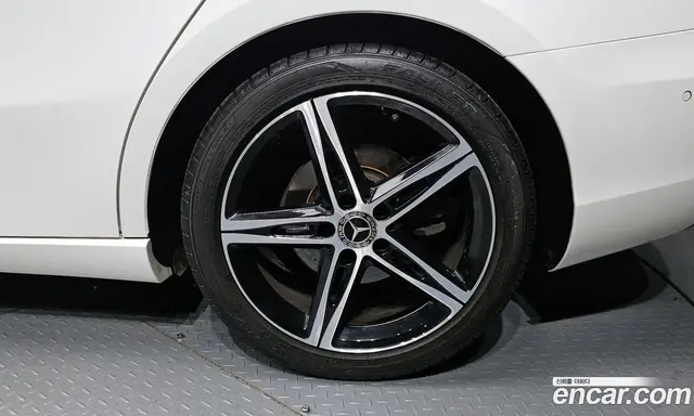 Mercedes-Benz A-Class 2020 2.0 автомат (гидро), миниатюра 7 Mercedes-Benz A-Class 2020 2.0 автомат (гидро), миниатюра 7
