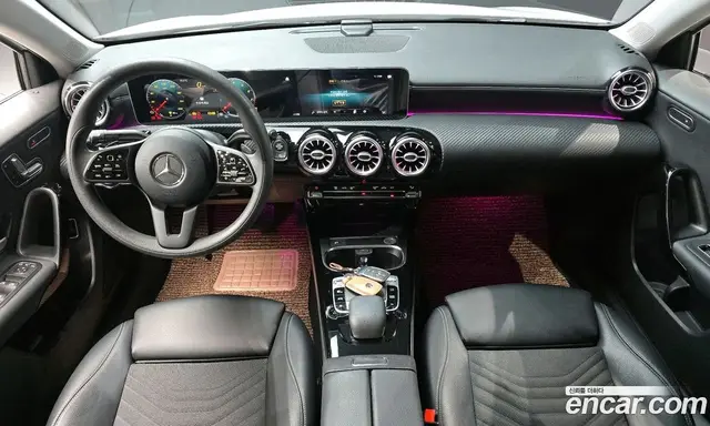 Mercedes-Benz A-Class 2020 2.0 автомат (гидро), миниатюра 10 Mercedes-Benz A-Class 2020 2.0 автомат (гидро), миниатюра 10