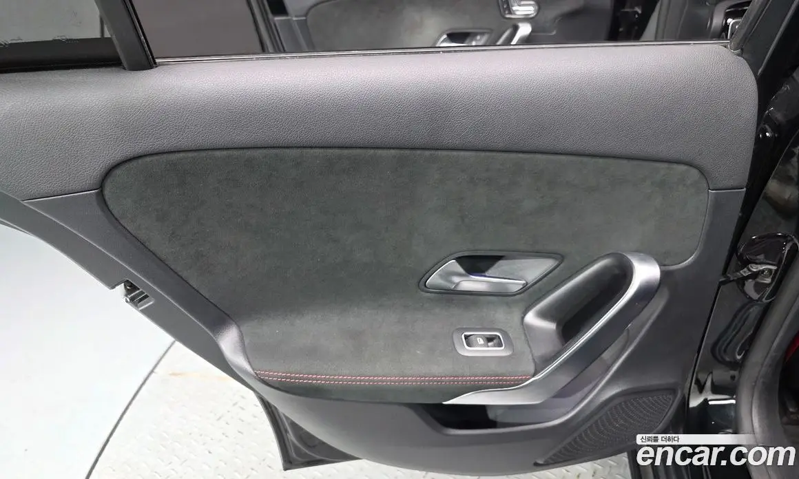 Mercedes-Benz A-Class 2021 2.0 автомат (гидро), фото 15
