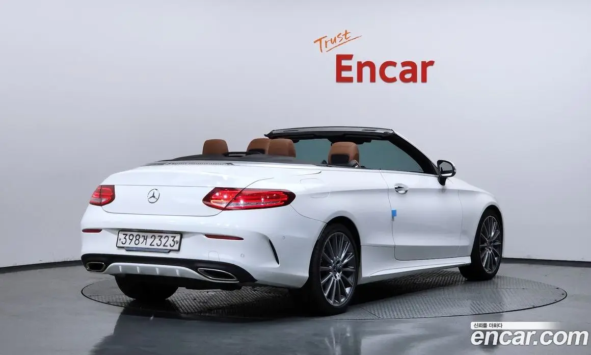 Mercedes-Benz C-Class 2018 2.0 автомат (гидро), фото 2 Mercedes-Benz C-Class 2018 2.0 автомат (гидро), фото 2