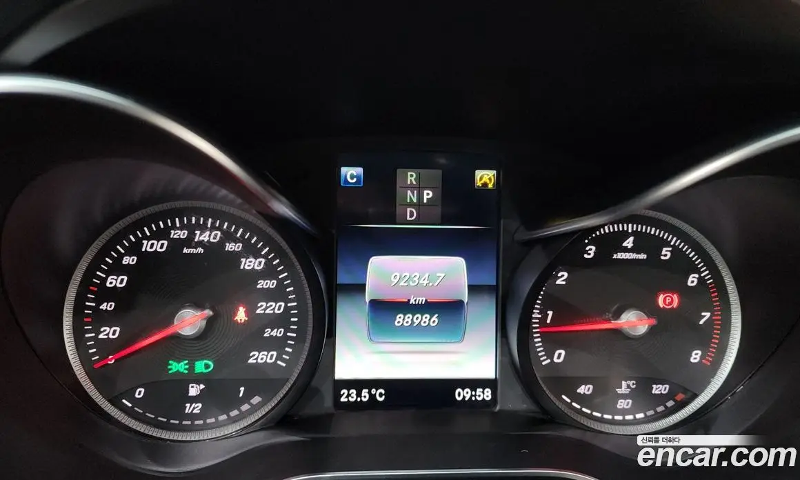 Mercedes-Benz C-Class 2018 2.0 автомат (гидро), фото 11 Mercedes-Benz C-Class 2018 2.0 автомат (гидро), фото 11