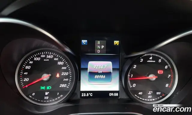 Mercedes-Benz C-Class 2018 2.0 автомат (гидро), миниатюра 11 Mercedes-Benz C-Class 2018 2.0 автомат (гидро), миниатюра 11