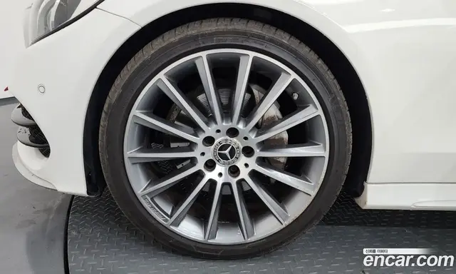Mercedes-Benz C-Class 2018 2.0 автомат (гидро), миниатюра 5 Mercedes-Benz C-Class 2018 2.0 автомат (гидро), миниатюра 5