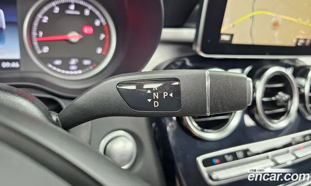 Mercedes-Benz C-Class 2018 2.0 автомат (гидро), миниатюра 12