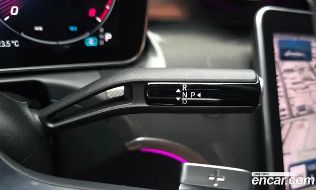 Mercedes-Benz C-Class 2023 2.0 автомат (гидро), миниатюра 12