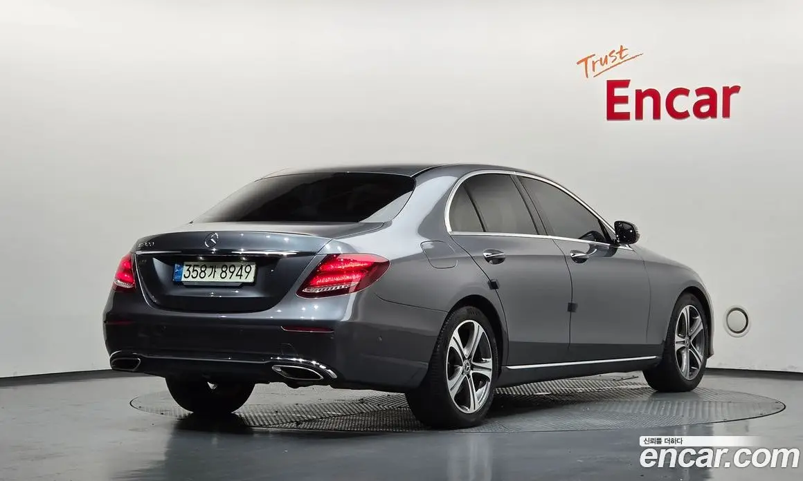 Mercedes-Benz E-Class 2018 2.0 автомат (гидро), фото 2 Mercedes-Benz E-Class 2018 2.0 автомат (гидро), фото 2