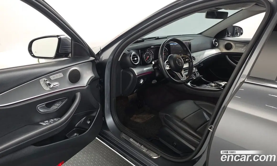 Mercedes-Benz E-Class 2018 2.0 автомат (гидро), фото 13 Mercedes-Benz E-Class 2018 2.0 автомат (гидро), фото 13