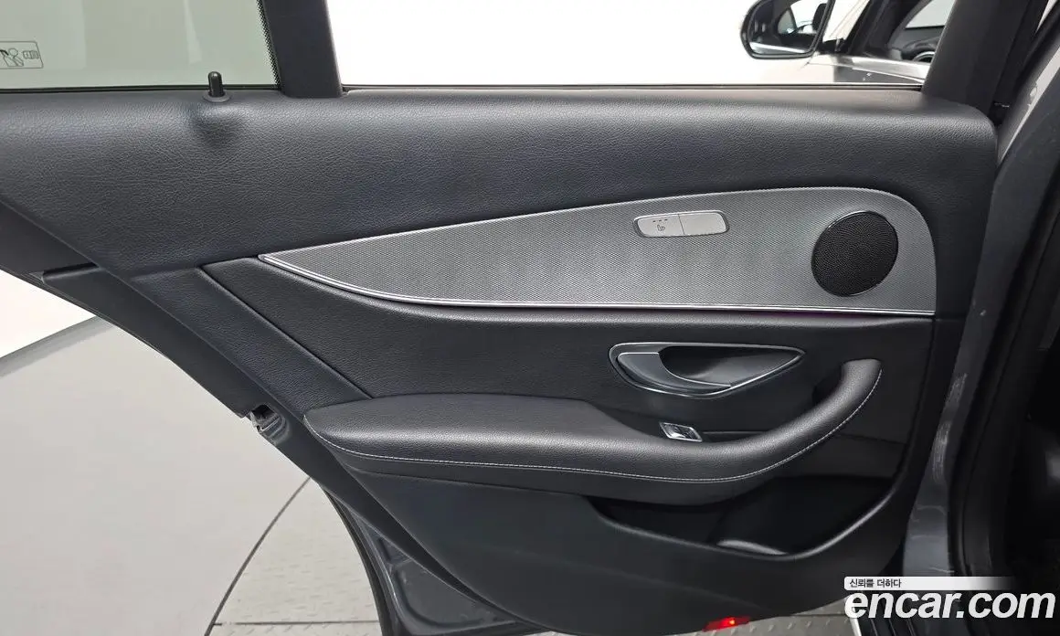 Mercedes-Benz E-Class 2018 2.0 автомат (гидро), фото 15 Mercedes-Benz E-Class 2018 2.0 автомат (гидро), фото 15