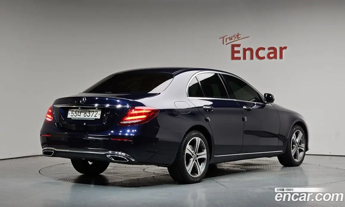 Mercedes-Benz E-Class 2019 1.9 автомат (гидро), фото 1 Mercedes-Benz E-Class 2019 1.9 автомат (гидро), фото 1
