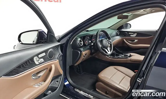 Mercedes-Benz E-Class 2019 1.9 автомат (гидро), миниатюра 12
