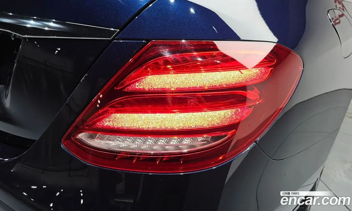 Mercedes-Benz E-Class 2019 1.9 автомат (гидро), фото 8 Mercedes-Benz E-Class 2019 1.9 автомат (гидро), фото 8