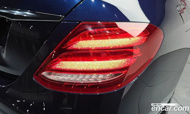 Mercedes-Benz E-Class 2019 1.9 автомат (гидро), миниатюра 8 Mercedes-Benz E-Class 2019 1.9 автомат (гидро), миниатюра 8