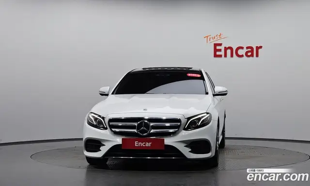 Mercedes-Benz E-Class 2019 2.0 автомат (гидро), миниатюра 2