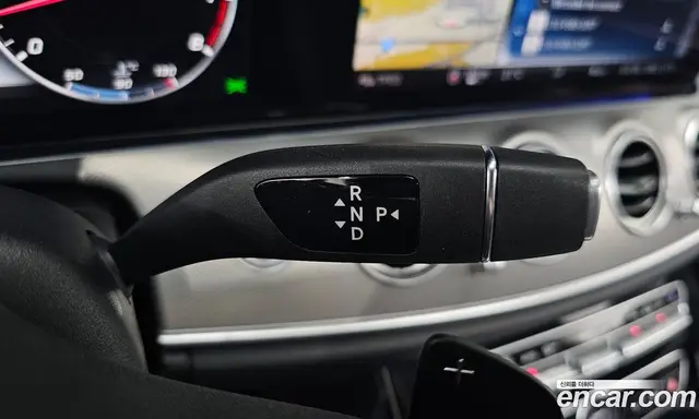 Mercedes-Benz E-Class 2019 2.0 автомат (гидро), миниатюра 11