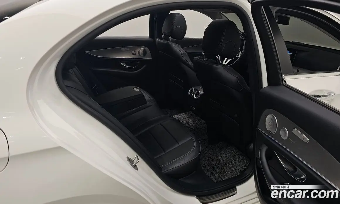 Mercedes-Benz E-Class 2019 2.0 автомат (гидро), фото 17