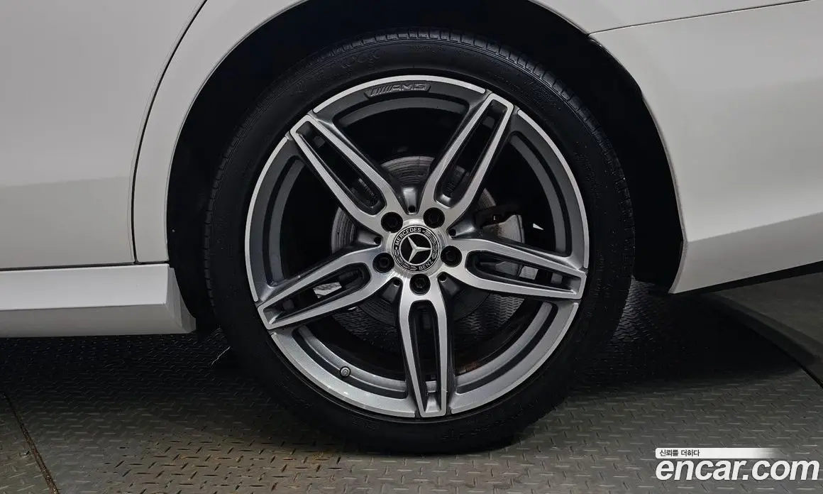 Mercedes-Benz E-Class 2019 2.0 автомат (гидро), фото 6
