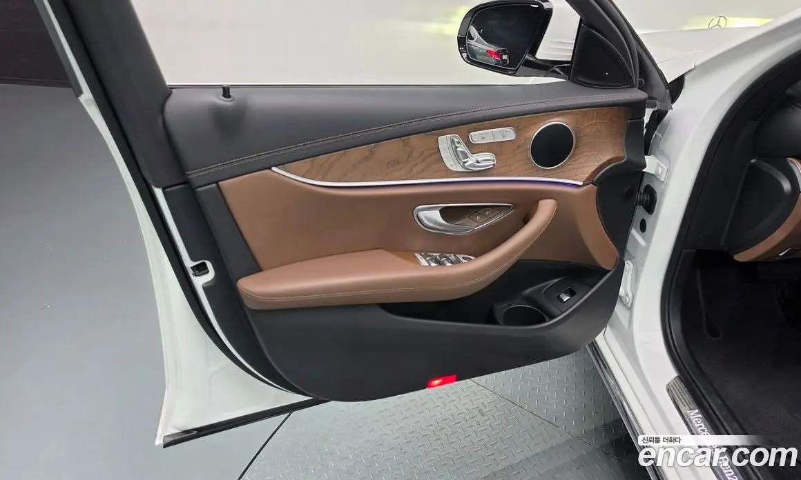 Mercedes-Benz E-Class 2020 2.0 автомат (гидро), фото 14 Mercedes-Benz E-Class 2020 2.0 автомат (гидро), фото 14