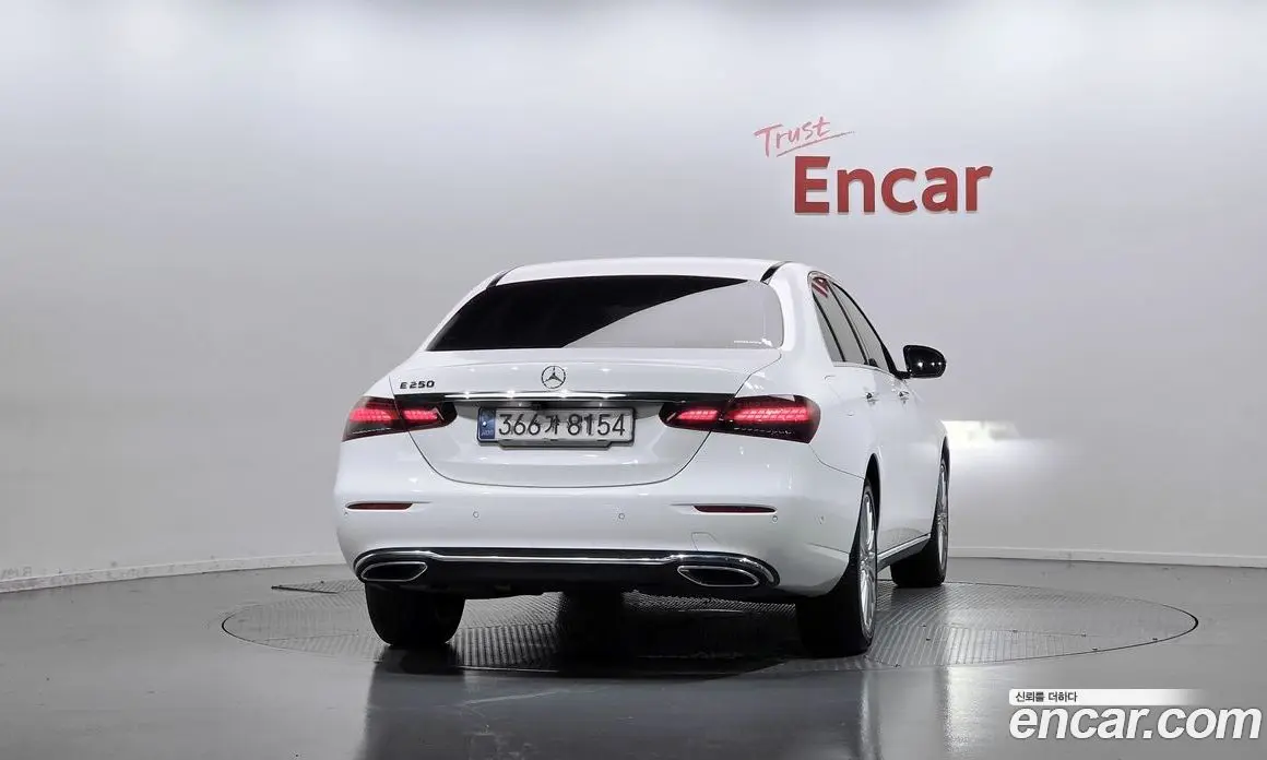 Mercedes-Benz E-Class 2020 2.0 автомат (гидро), фото 4 Mercedes-Benz E-Class 2020 2.0 автомат (гидро), фото 4