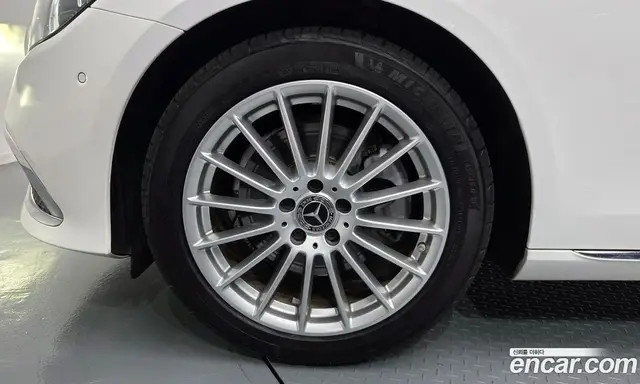 Mercedes-Benz E-Class 2020 2.0 автомат (гидро), миниатюра 5 Mercedes-Benz E-Class 2020 2.0 автомат (гидро), миниатюра 5