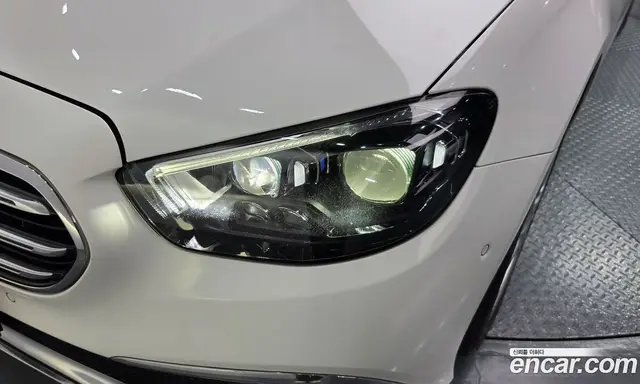 Mercedes-Benz E-Class 2020 2.0 автомат (гидро), миниатюра 8 Mercedes-Benz E-Class 2020 2.0 автомат (гидро), миниатюра 8