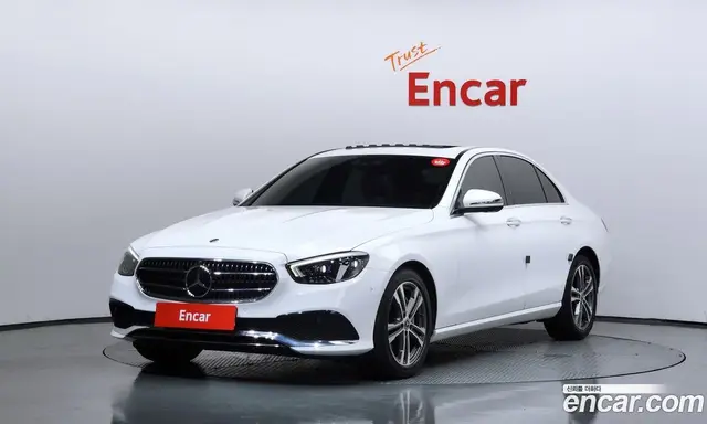 Mercedes-Benz E-Class, 2021, 61 696 км