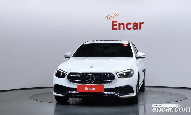 Mercedes-Benz E-Class 2021 2.0 автомат (гидро), миниатюра 3 Mercedes-Benz E-Class 2021 2.0 автомат (гидро), миниатюра 3