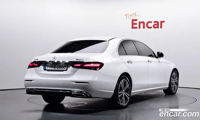 Mercedes-Benz E-Class, 2021, 27 280 км