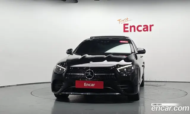 Mercedes-Benz E-Class 2022 2.0 автомат (гидро), миниатюра 2