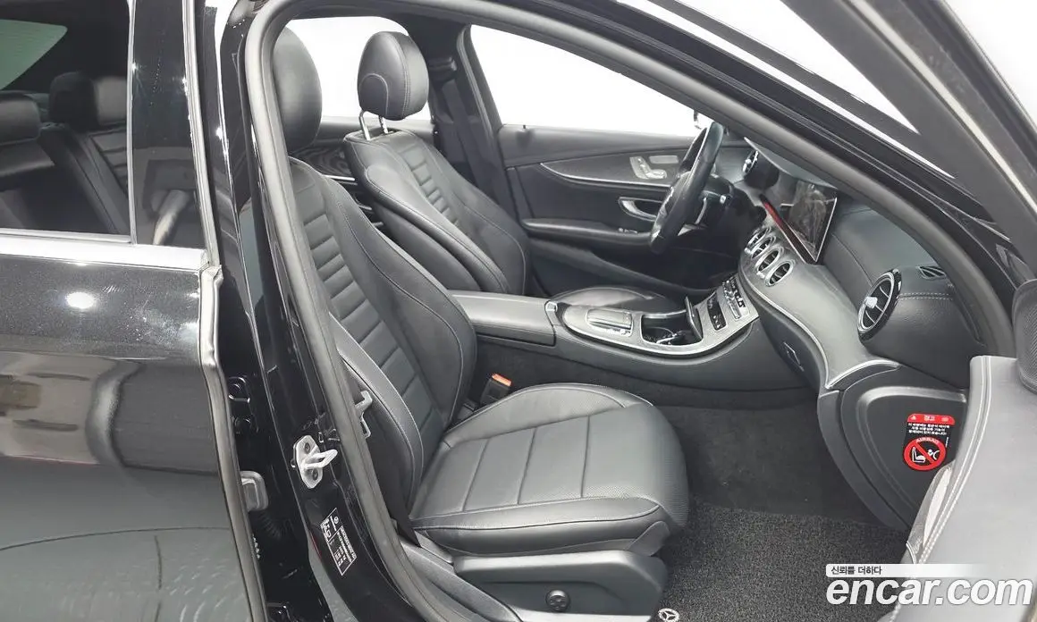 Mercedes-Benz E-Class 2022 2.0 автомат (гидро), фото 15